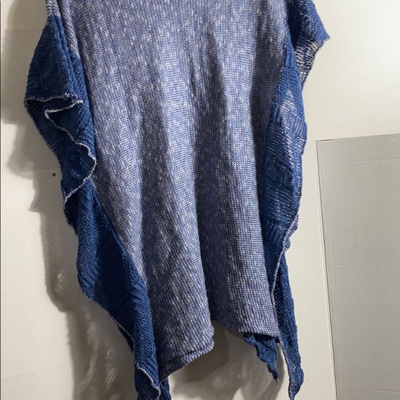 NWOT—BILL BABER KNITTED PULLOVER CAPE - Picture 3 of 8